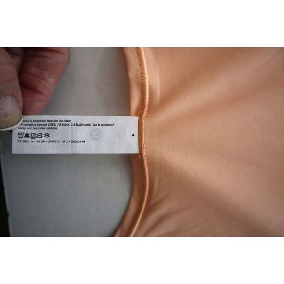 Lululemon Women's Sz M Peach Wundermost Nulu Square Neck Sleeveless Bodysuit - Picture 4 of 10